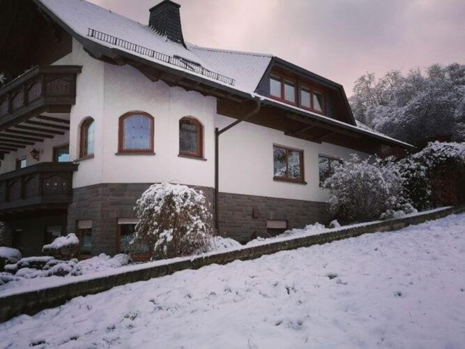 Spacious Flat In Adenau Near The N Rburgring ภายนอก รูปภาพ